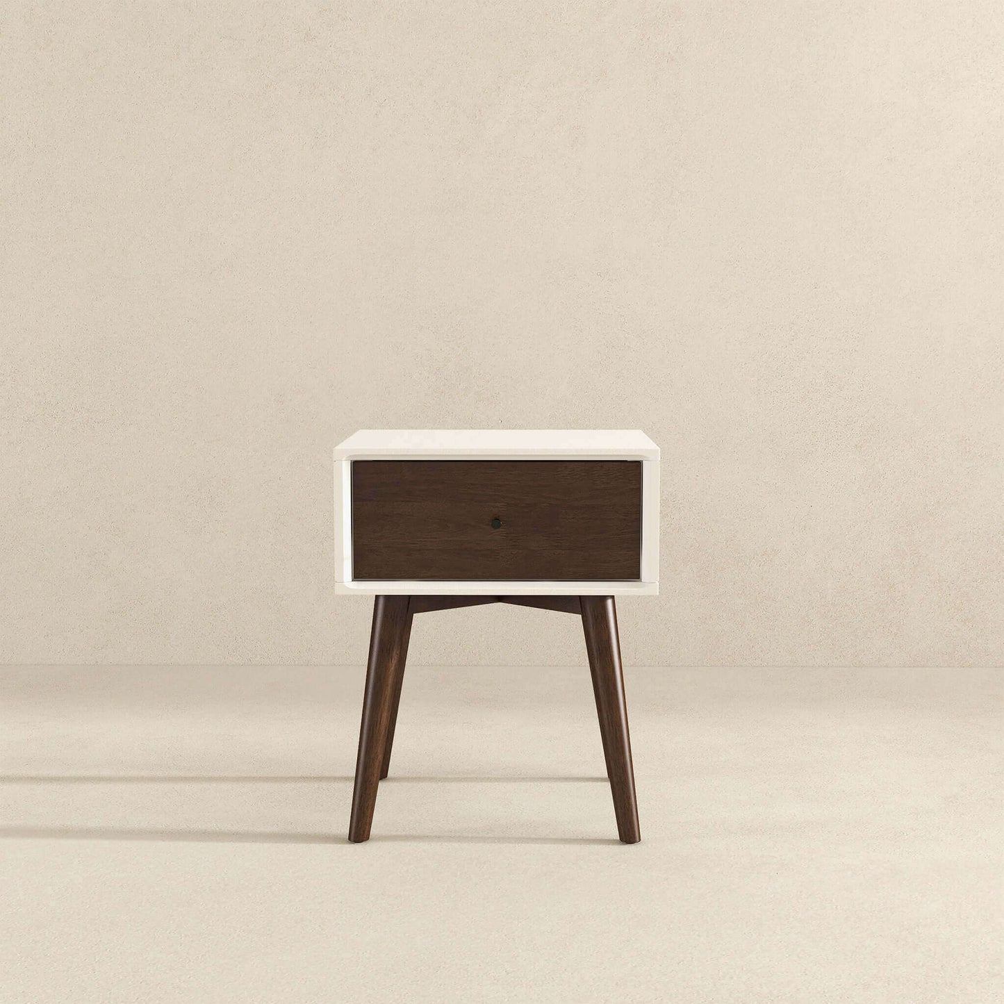 Mesita de noche de madera maciza Avery con 1 cajón