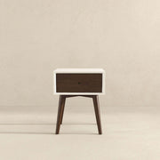 Mesita de noche de madera maciza Avery con 1 cajón