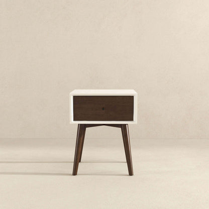 Mesita de noche de madera maciza Avery con 1 cajón