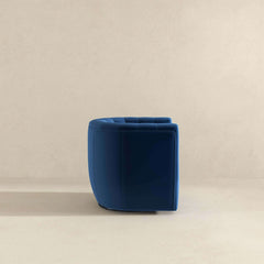 Silla giratoria Delaney de terciopelo azul oscuro