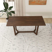 Mesa de comedor Marina de madera maciza en color marrón