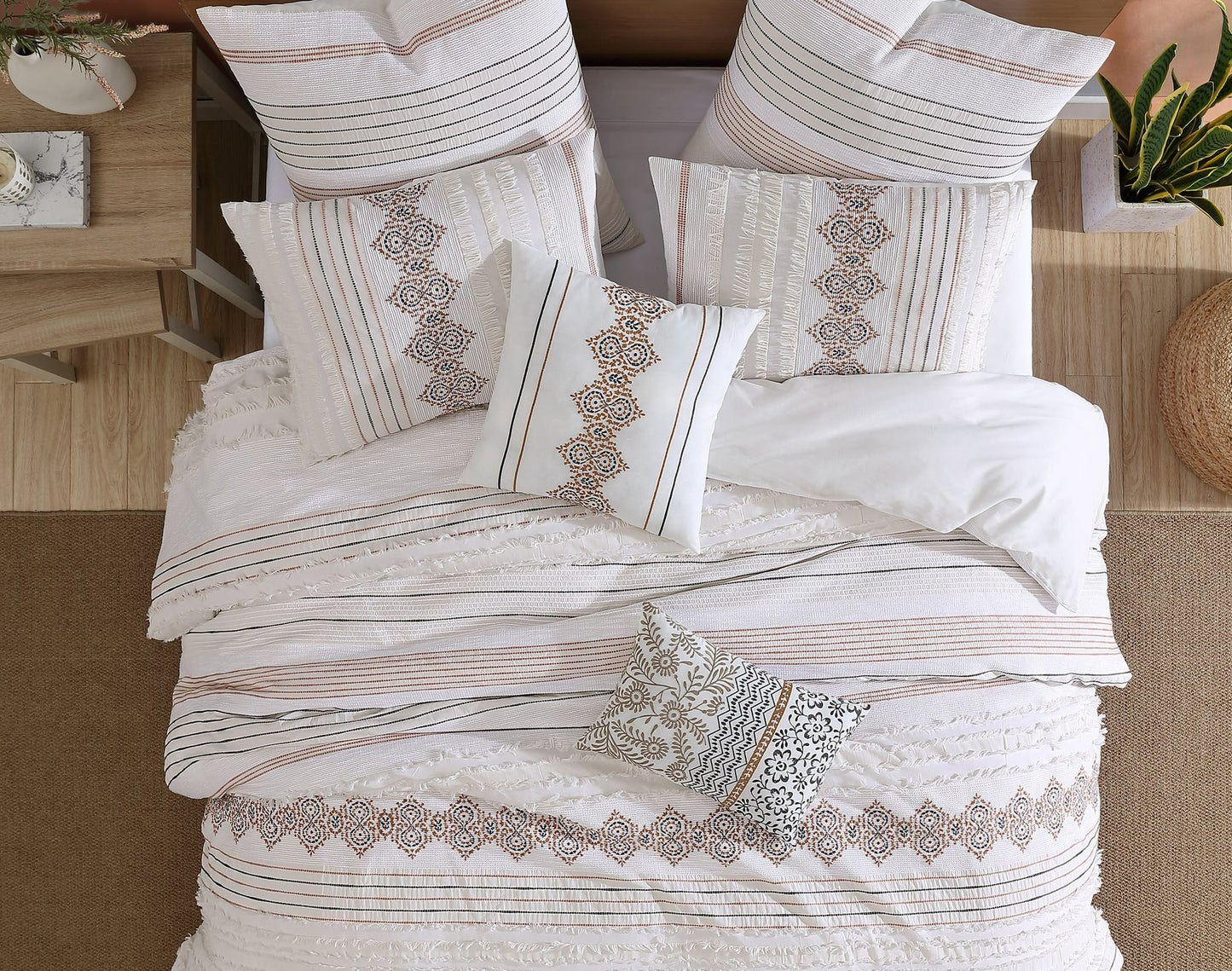 Arden Comforter Set