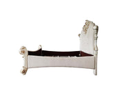 Cama Vendome tapizada con cabecero y pie de cama capitoné