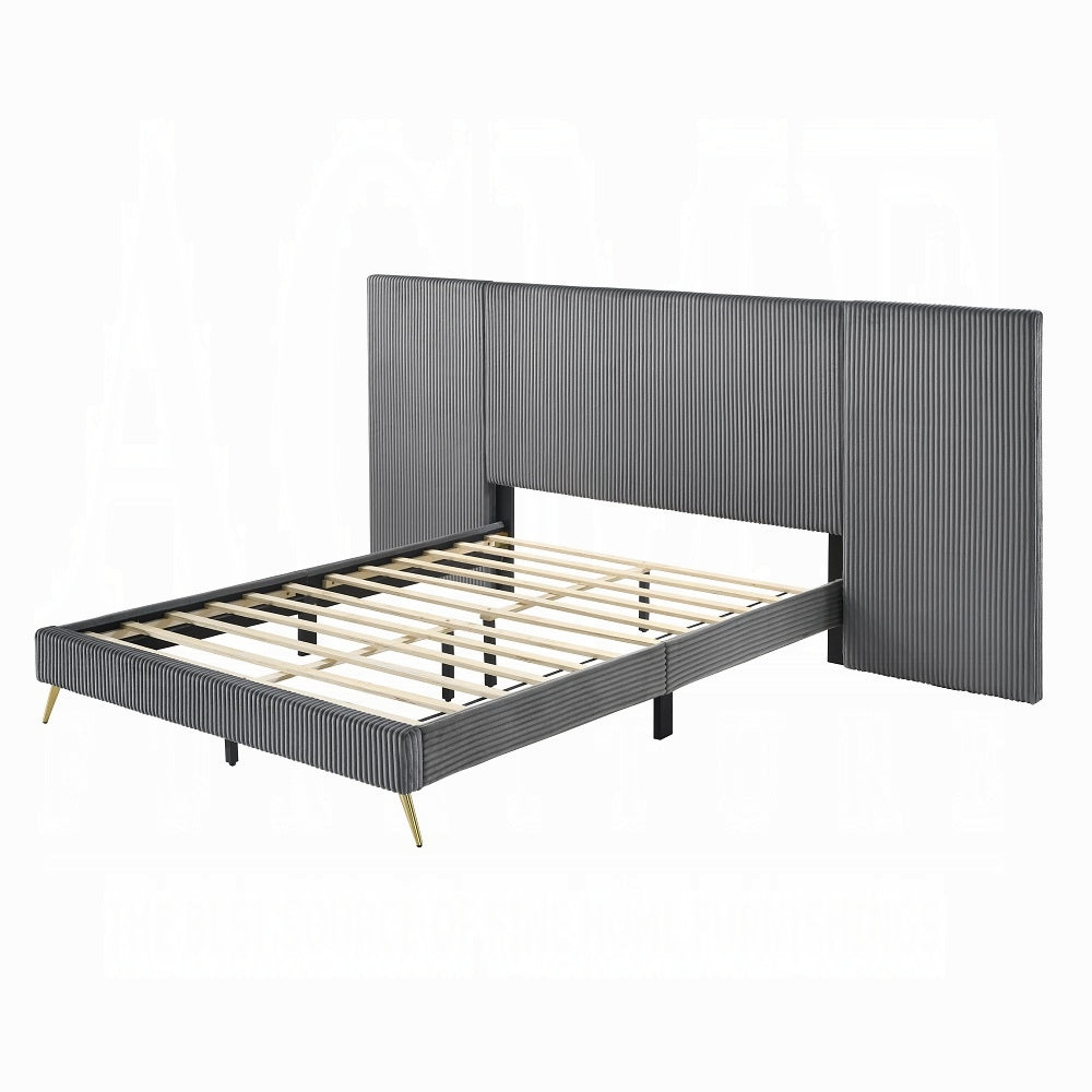 Muilee 3PC Queen Wall Bedroom Set