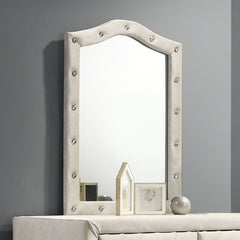 Reggie Mirror