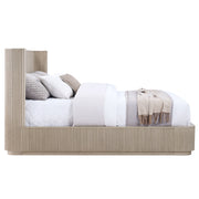 Leanna Queen Bed - Light Oak