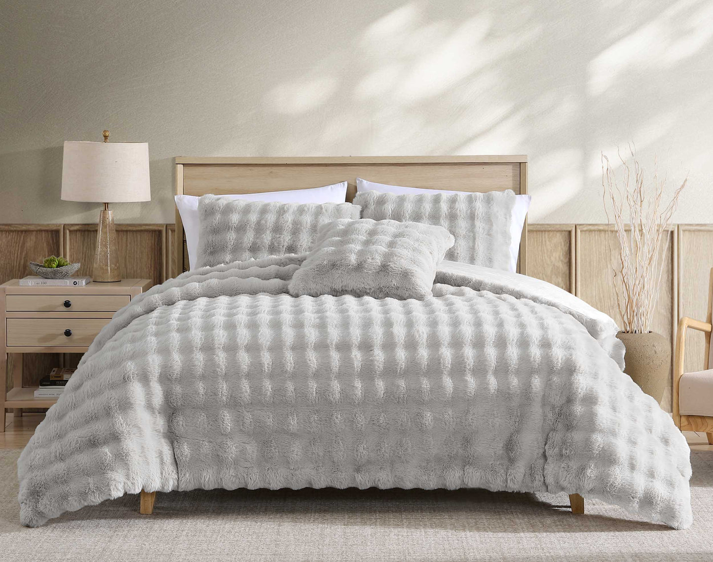 Bubble Faux Fur Gray 4 pc Comforter Set