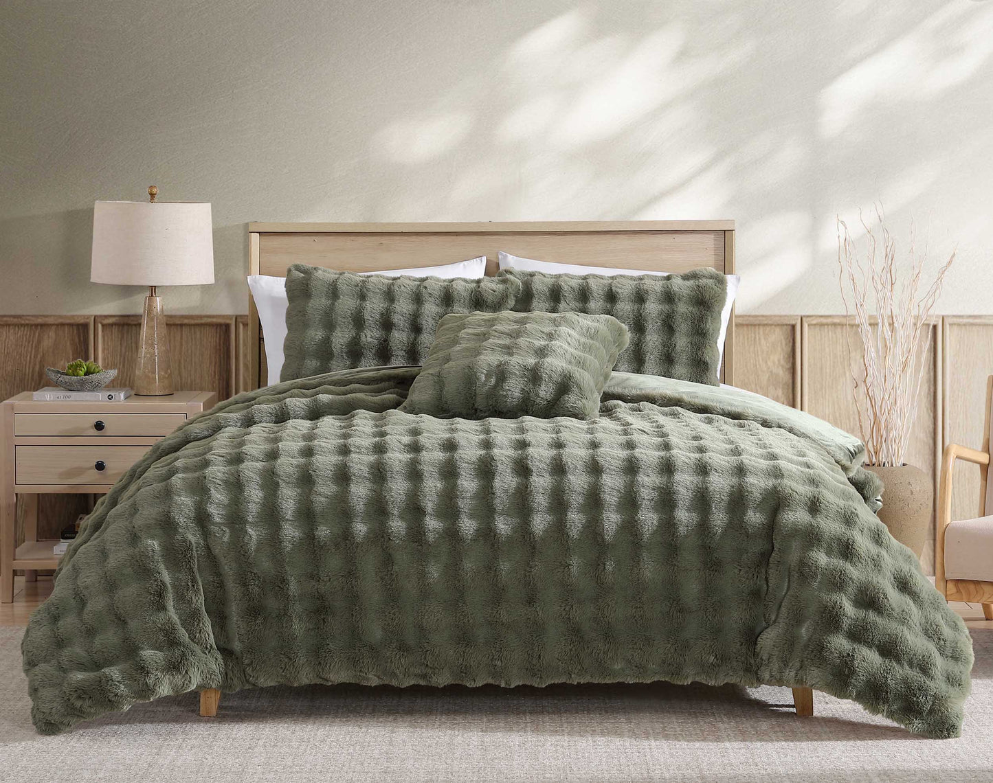 Bubble Faux Fur Green 4 pc Comforter Set