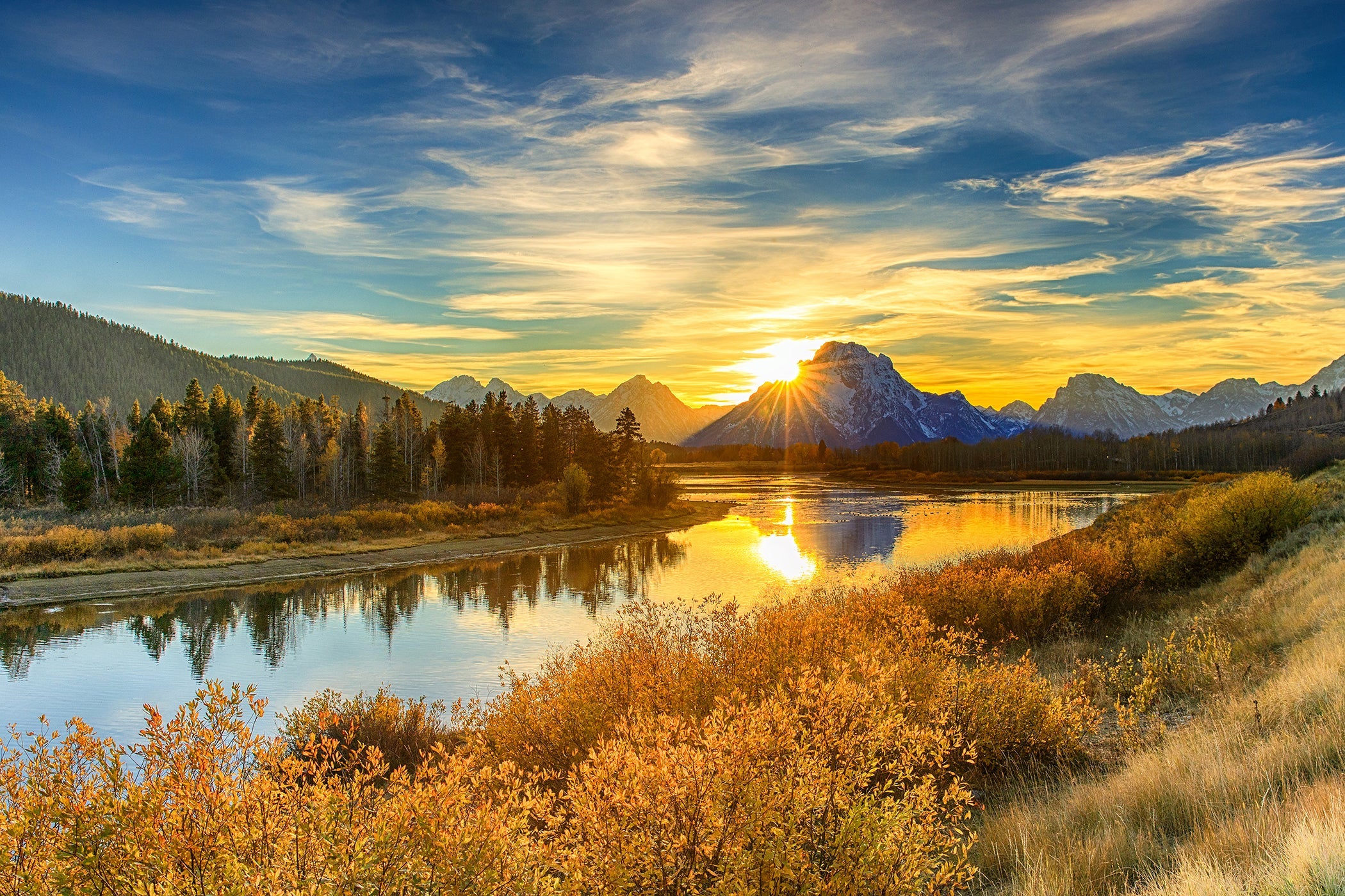 ''Lake by the Mountain'' Tempered Glass