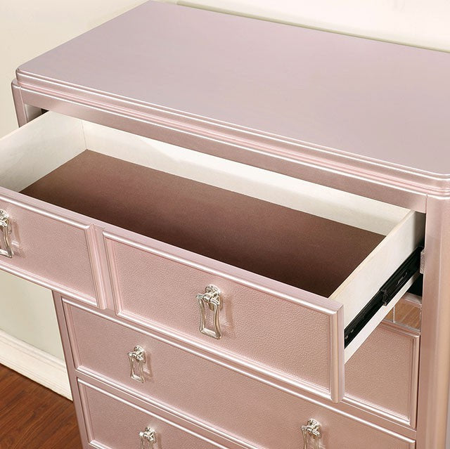 Avior Chest