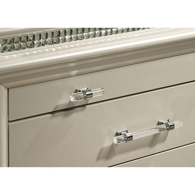 Maddie 5 Pc Queen Bedroom Set