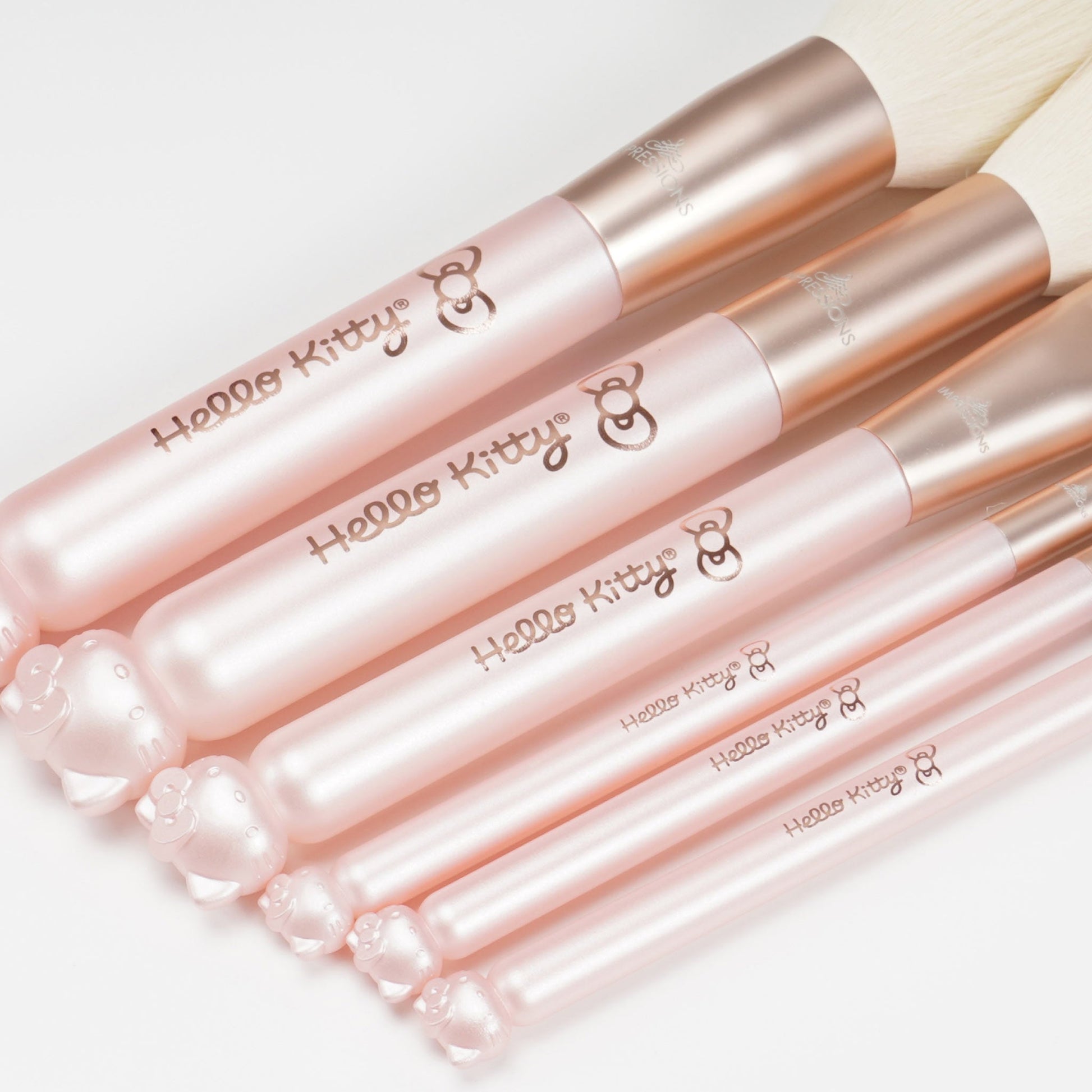 Hello Kitty® "Kawaii Icon" 6-PC BRUSH SET
