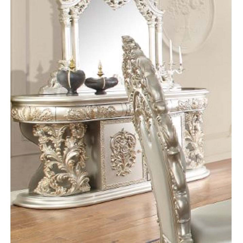 Servidor Sandoval con volutas decorativas