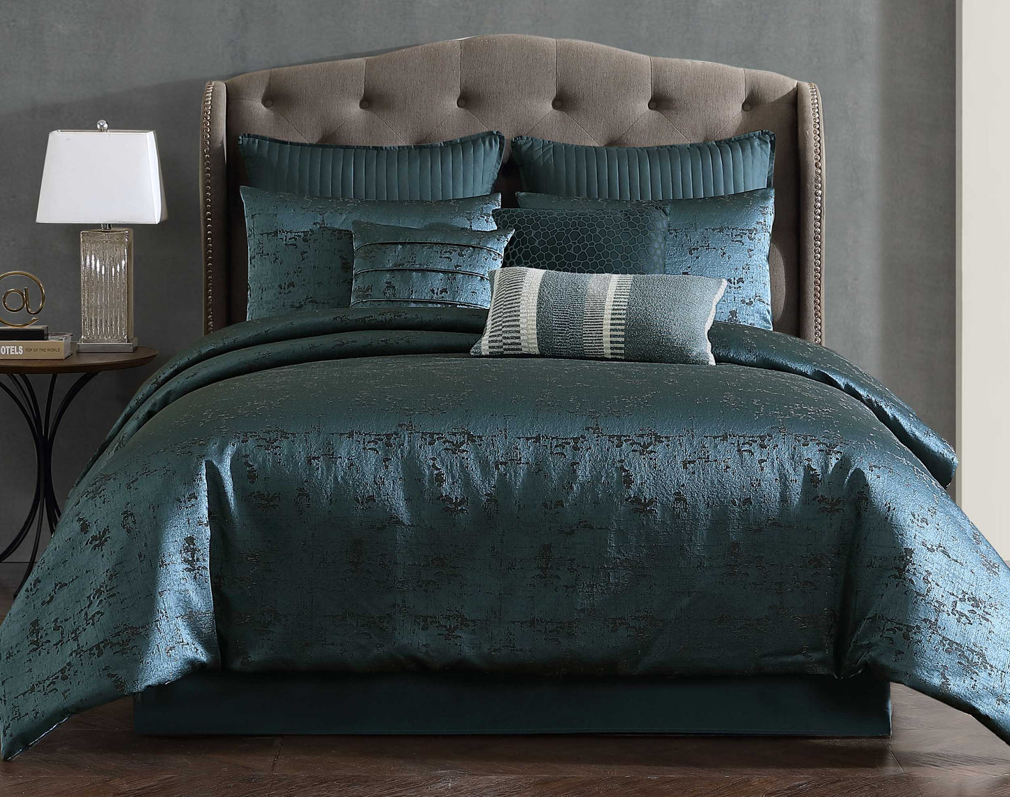 Dustin Blue Comforter Set