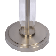 Lámpara de mesa Echo de níquel cepillado con interruptor de encendido y apagado, cuerpo de vidrio transparente y base de metal.