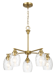 Lámpara de araña elegante de cinco luces con brazos lineales y cadena con acabado en latón dorado, 61 cm de ancho x 21,5 cm de alto, con cristal transparente.