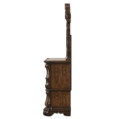 Leovanni Dresser
