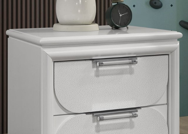 Lareina 4 Pc Full Bedroom Set