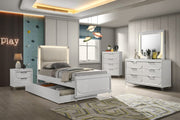 Lareina 4 Pc Full Bedroom Set