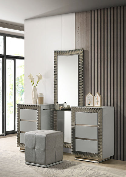 Ventnor Vanity w/ Stool