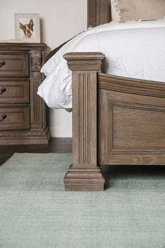 Seven Oaks 5 Pc Queen Bedroom Set