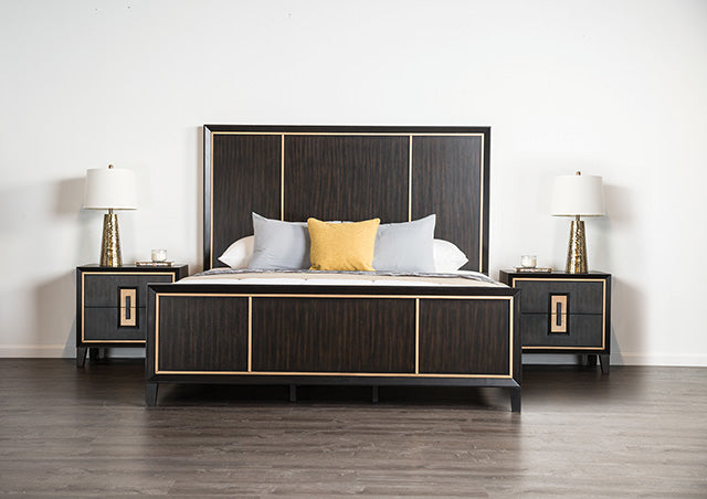 Kenyada 5 Pc Queen Bedroom Set