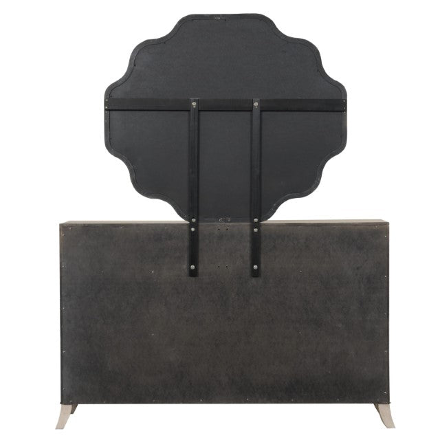 Candra Dresser
