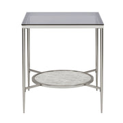 Mesa auxiliar cuadrada Adelrik de 21" de largo
