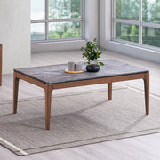 Mesa de centro Bevis de madera maciza de 47" de largo