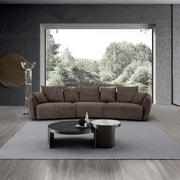 Sofá Bash de 145" de ancho con 7 almohadas