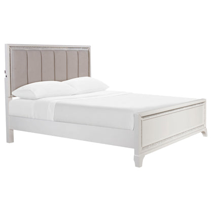 Cassie King Bed in Pearl Finish