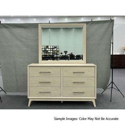 Cama tamaño queen Highland Park en madera flotante encerada