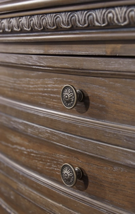 Charmond Chest - Canales Furniture