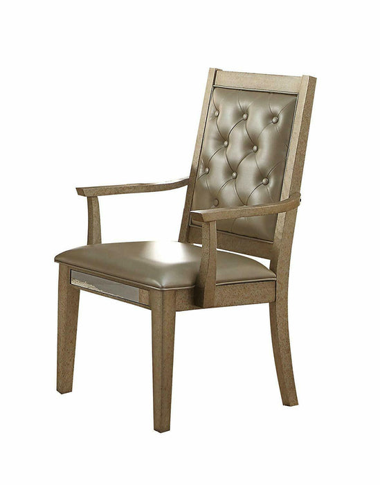 Voeville Antique White Arm Chair